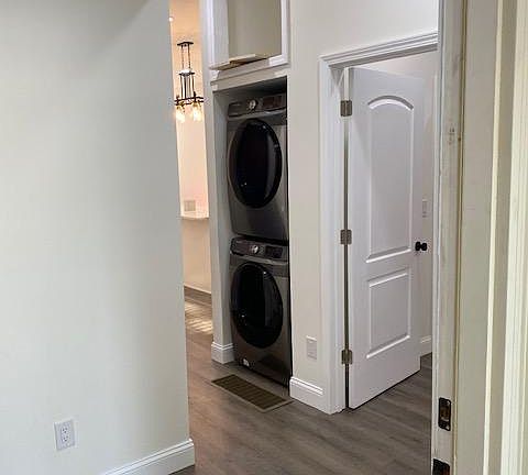 5th image of 287 W Park Ave