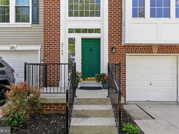 3rd image of 8769 Stonehouse Dr