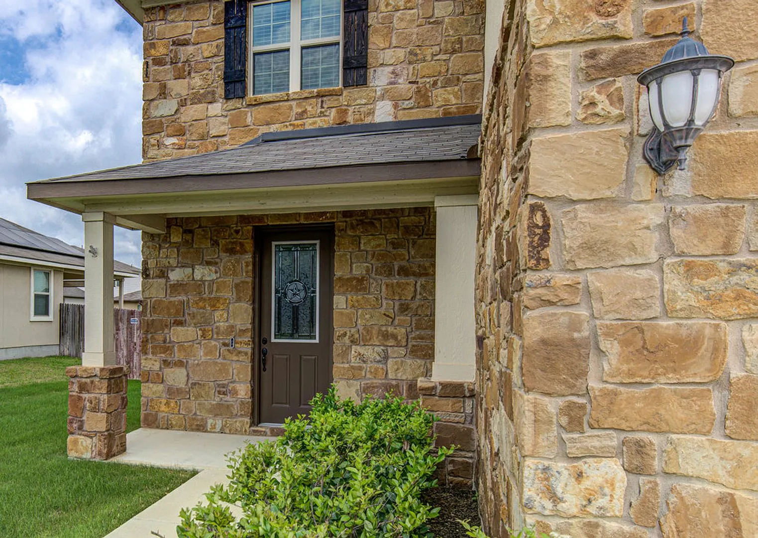 **Two Weeks Free Rent Beautiful 3 Bedroom, 2.5 Bath Energy Efficient Home In The Desirable Verona... — Photo 3