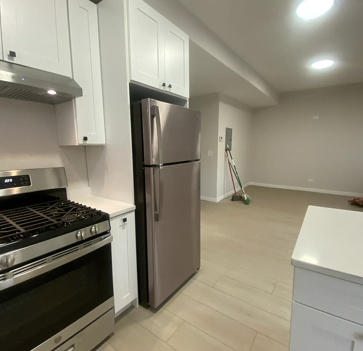 1 bed, 600 sqft, $1,400 — Photo 3