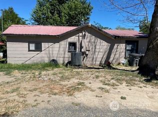 3122 W 7th Ave, Kennewick, WA 99336