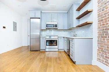 Rented by SCOUTBK.COM