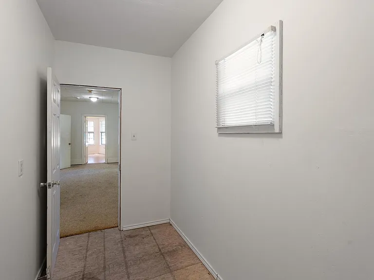 4616 E Cesar Chavez St — Photo 8