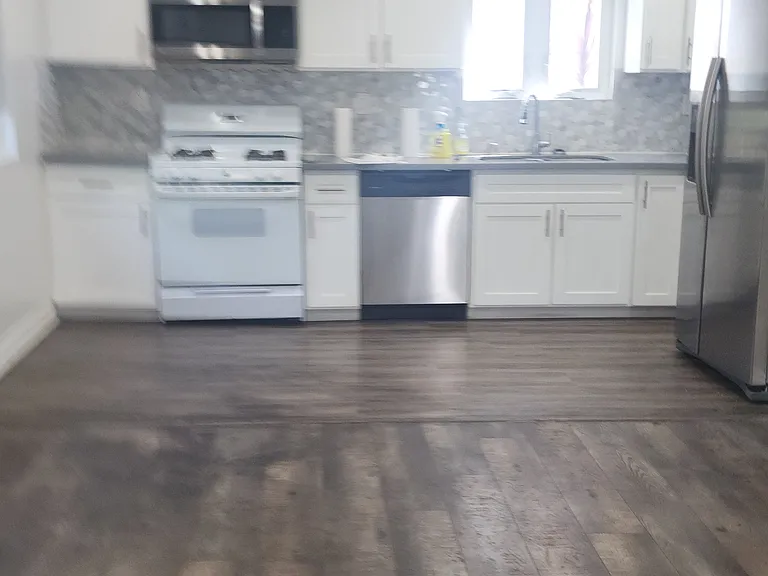 4733 Oakwood Ave #4733 — Photo 7