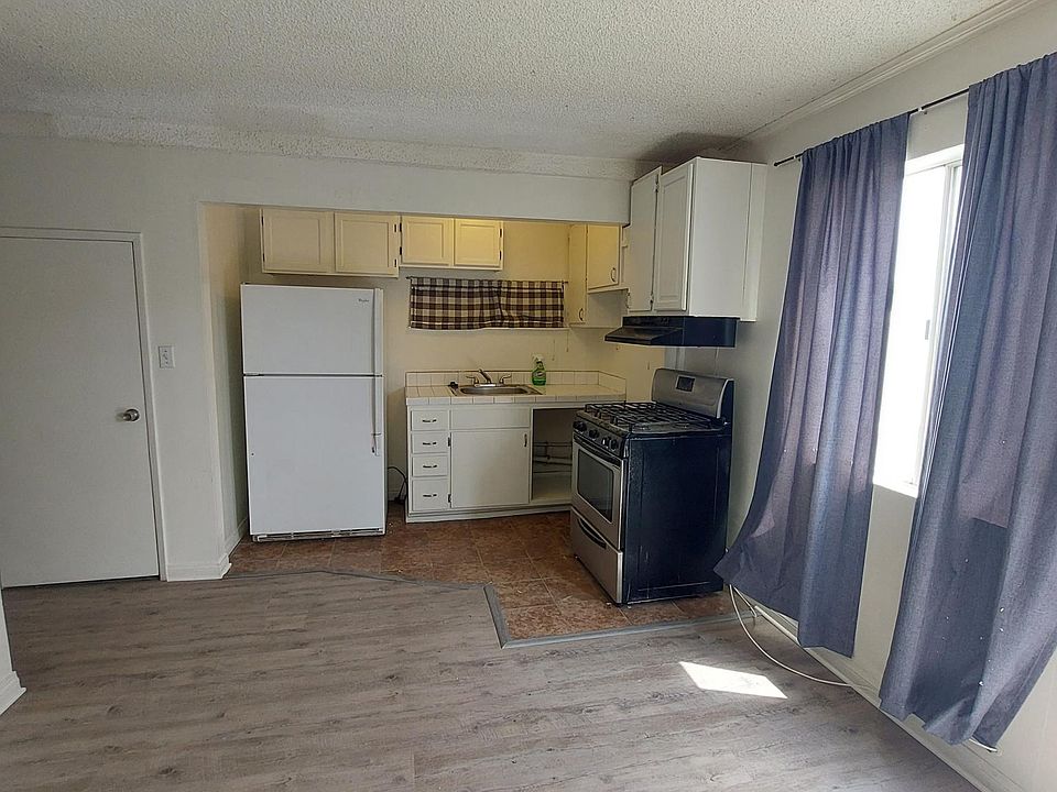 126 Highland Ave Riverside CA Zillow