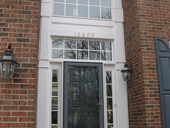 2nd image of 10609 Regent Park Ct