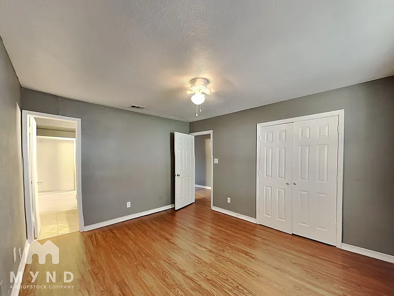 6702 Fire Hill Dr — Photo 10