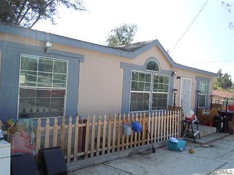 It won't take much to make this home very special.