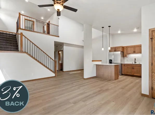 5700 E Marley Pl, Sioux Falls, SD 57108