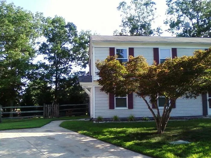 4863 Upton Ct photo 1