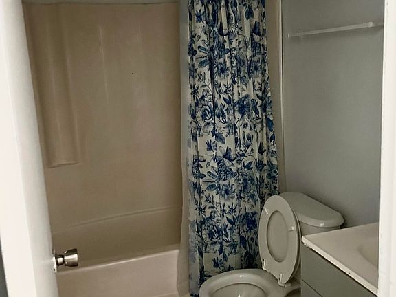 5th image of 109-B Cedar Grove Dr