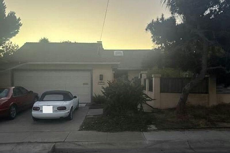 1st image of 8818 Cliffridge Ave