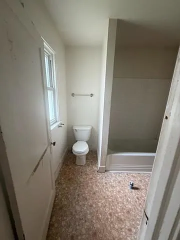 1501 NE Madison Ave — Photo 11
