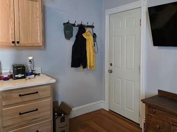 3rd image of 73 Holden St #3B