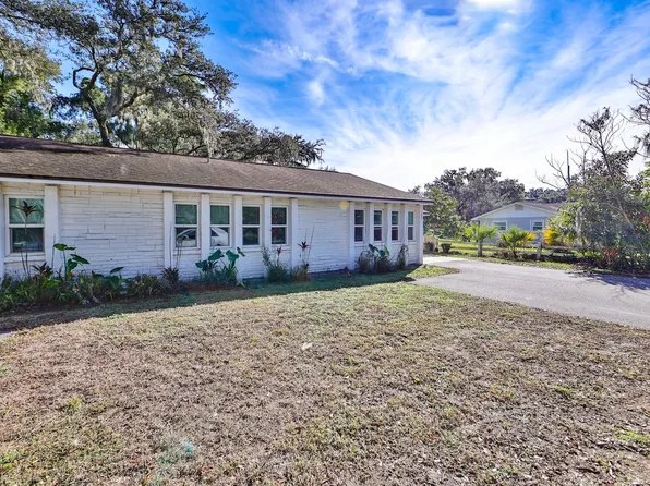 103 N Kingsway Rd, Seffner, FL 33584