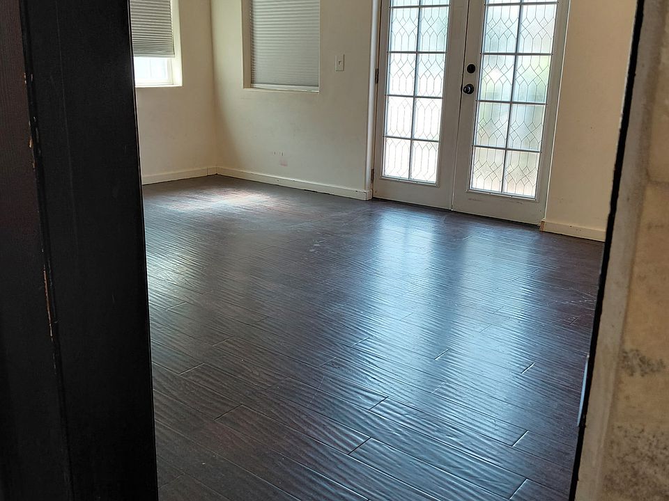 1st image of 3845 Sycamore St