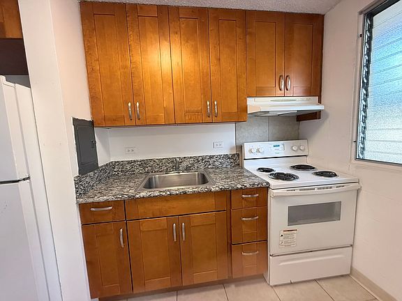 2nd image of 1220 Matlock Ave #203