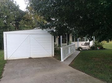 2nd image of 178 Clear Pine Dr