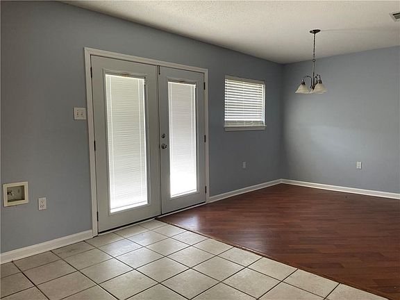 4th image of 2712 Dauterive Dr