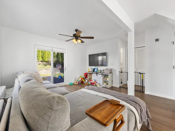 159 Seneca Avenue image 11 of 34