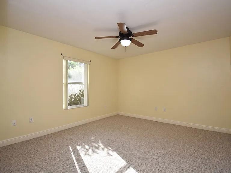 2414 SW 98th Dr — Photo 17