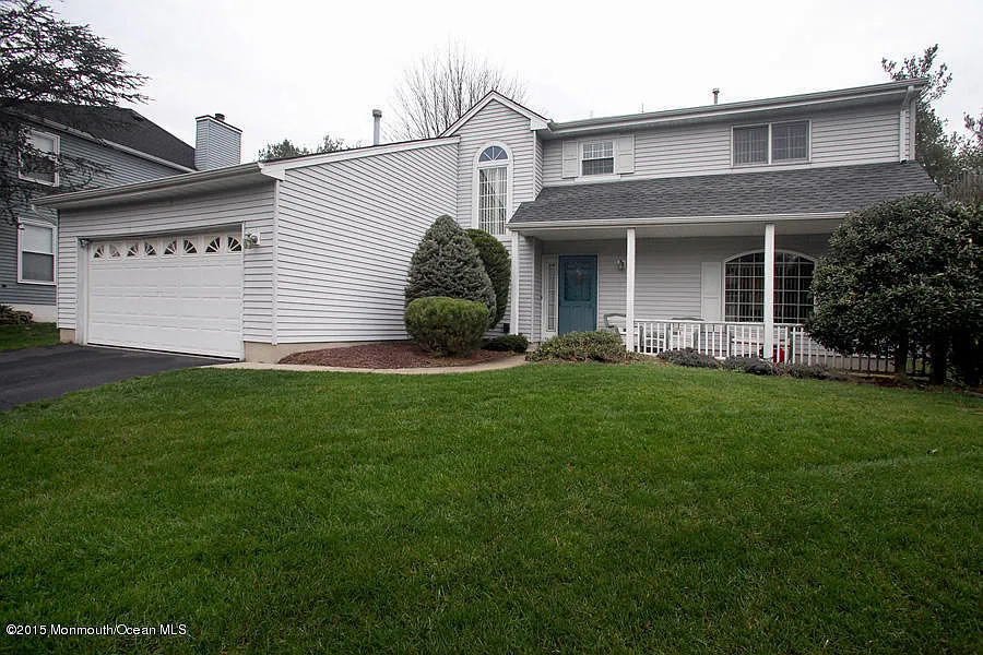 95 Heritage Dr photo 1