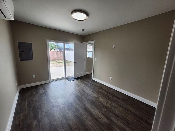 3rd image of 13420 S Harvest Ave