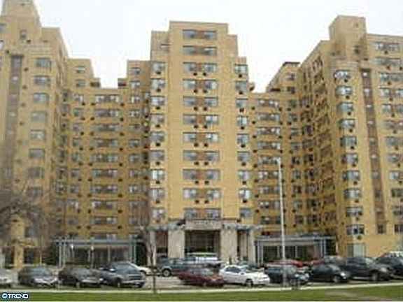 2nd image of 2601 Pennsylvania Ave APT 531