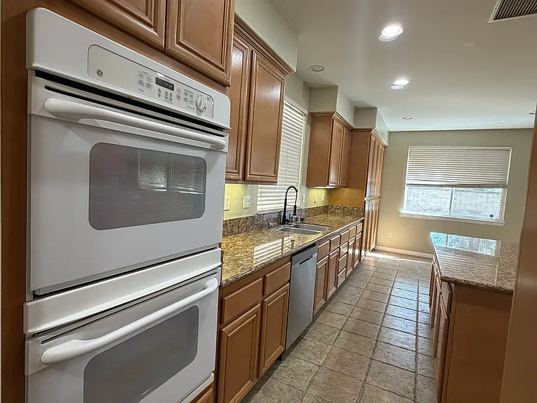 1727 Partridge Ave — Photo 10
