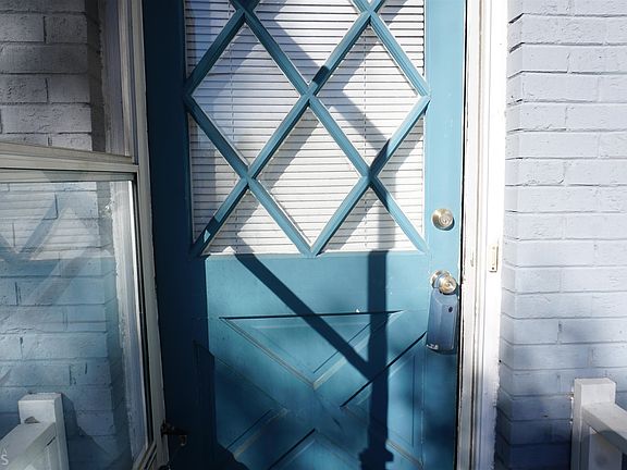 5th image of 2806 Lake Harbin Rd