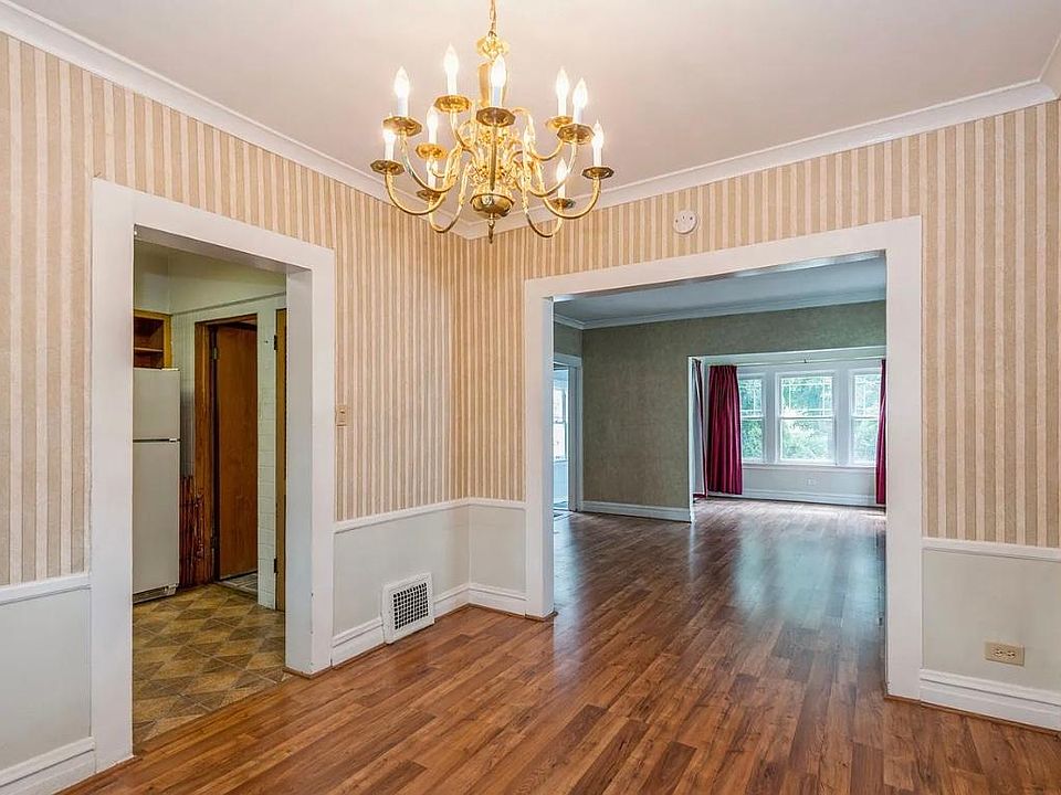 2nd image of 7232 W Myrtle Ave