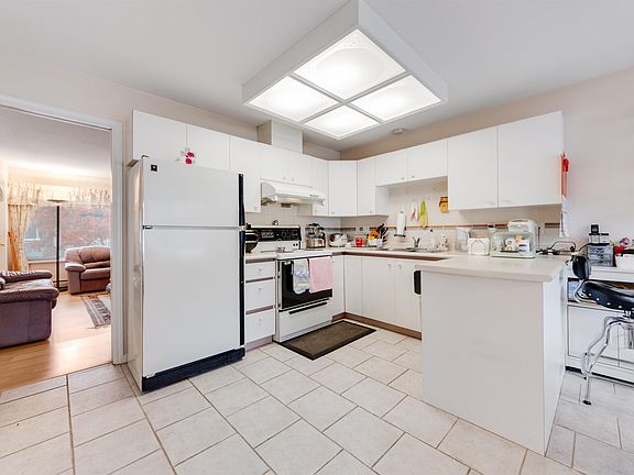 2nd image of 8120 General Currie Rd #24