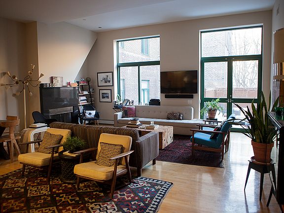 2nd image of 790 Greenwich St APT 2B