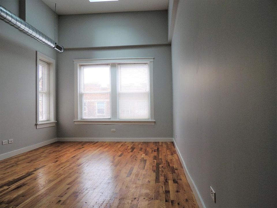 2nd image of 7400 N Greenview Ave #24
