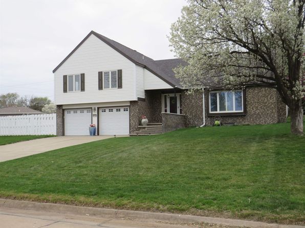 4714 60th St, Columbus, NE 68601