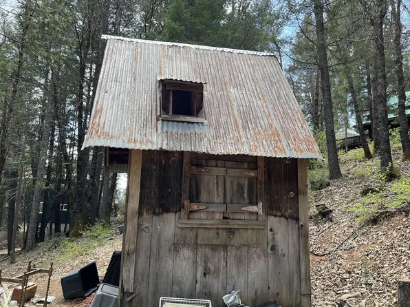 170 & 190 Millview Dr, Trinity Center, CA 96091