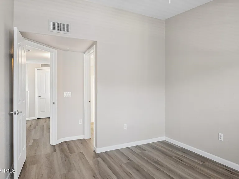 2402 E 5th St #1427 — Photo 24