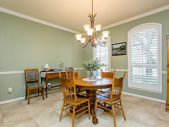 5th image of 3418 W Overdale Dr