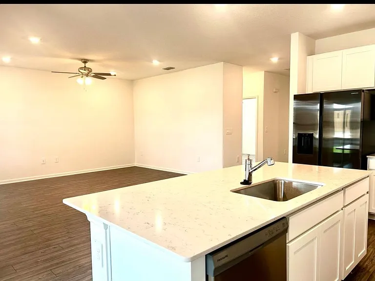 4590 SW 83rd Loop — Photo 8