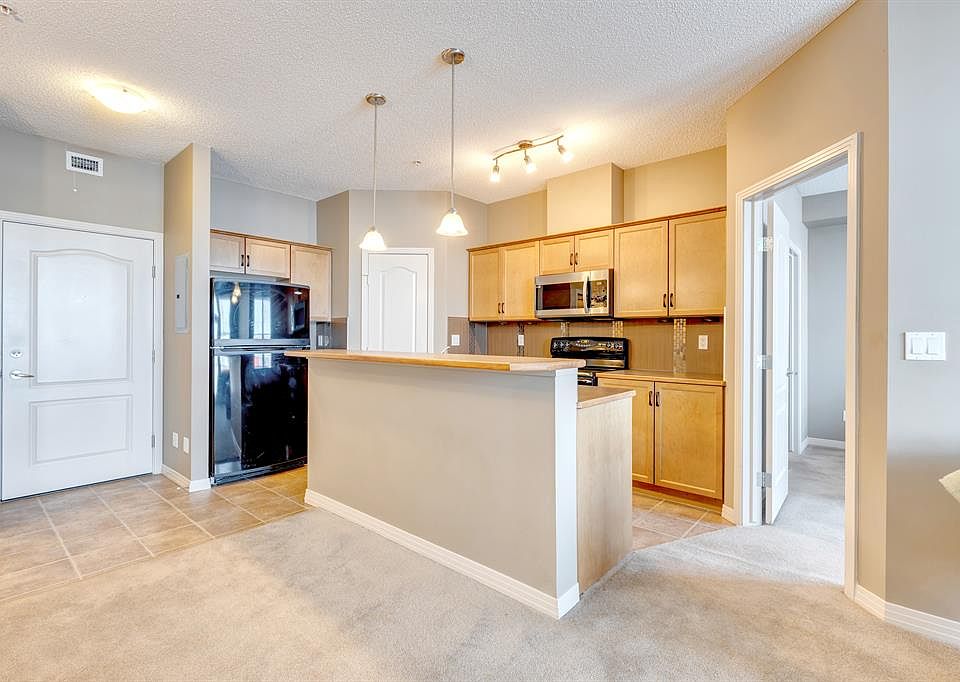 2231 Crystal Green Ln Okotoks, AB, T1S0C5 Apartments for Rent Zillow