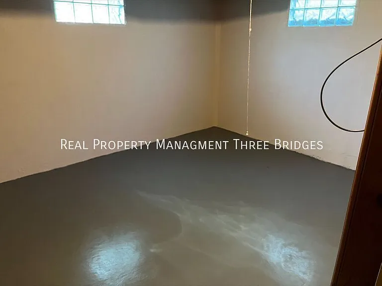 7025 Richwood Ln — Photo 5