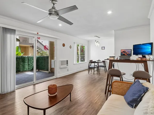 8548 Via Mallorca Unit A, La Jolla, CA 92037