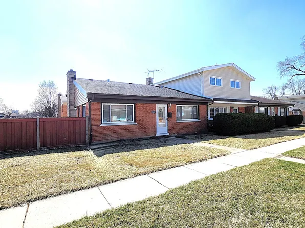 9030 N Clifton Ave, Niles, IL 60714