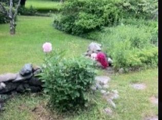 351 S Main St, Rochester, VT 05767