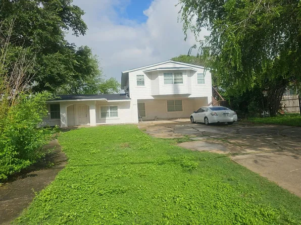 645 W Broadview Dr, San Antonio, TX 78228