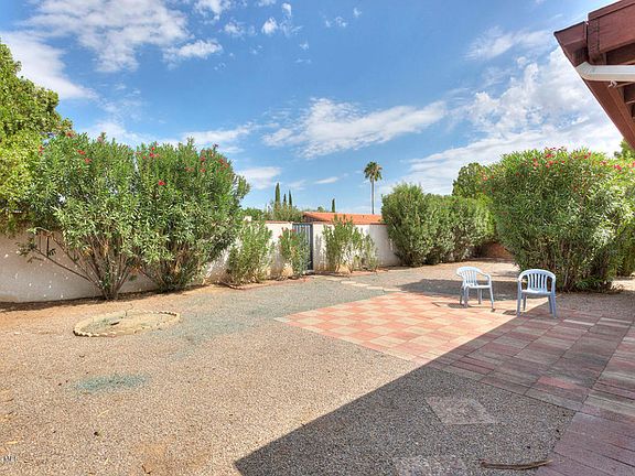2nd image of 339 E Mariposa