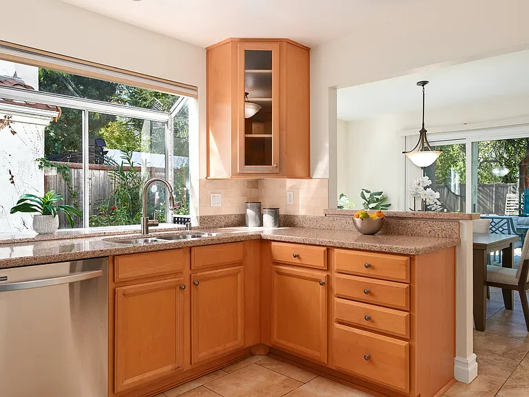 4345 Willow Glen St — Photo 44