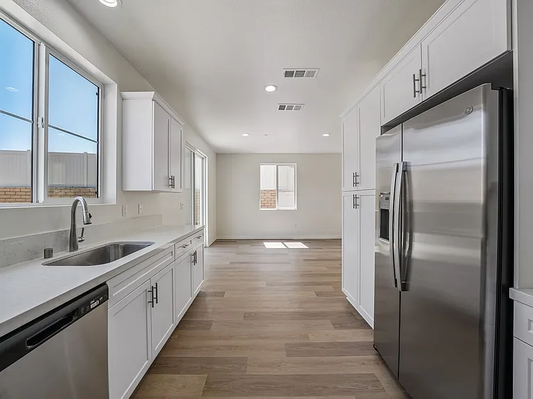 Yucaipa's New Rental Homes, Aviana Homes — Photo 41