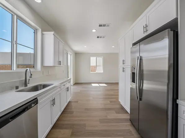 Yucaipa's New Rental Homes, Aviana Homes