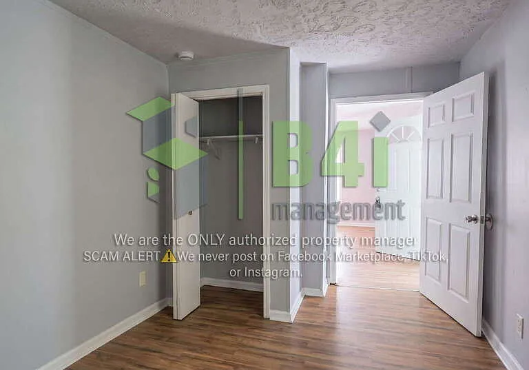 934 Motley St — Photo 9
